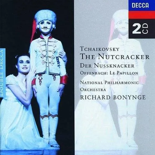 Nutcracker / Papillion