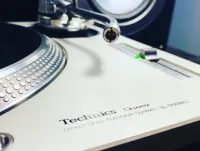 Tonik's Lab - Show Room Restoration & Cleaning Service*