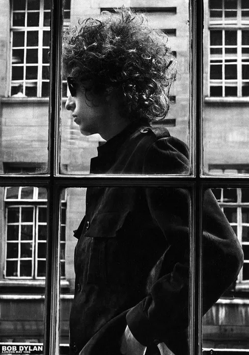 Bob Dylan - Bob Dylan Side Portrait Poster