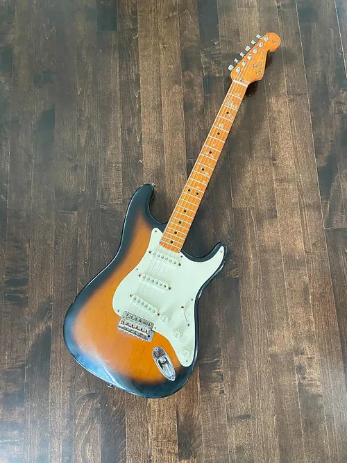  - Fender American Vintage '57 Stratocaster 2-Color Sunburst with Hardshell Case and Case Candy