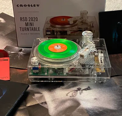 Crosley RSD3 Mini Turntable with Sun Record Company Release of Johnny  Cash's 'Cry, Cry, Cry' 3 Vinyl Record, Clear Dust Cover and Built-in  Speaker