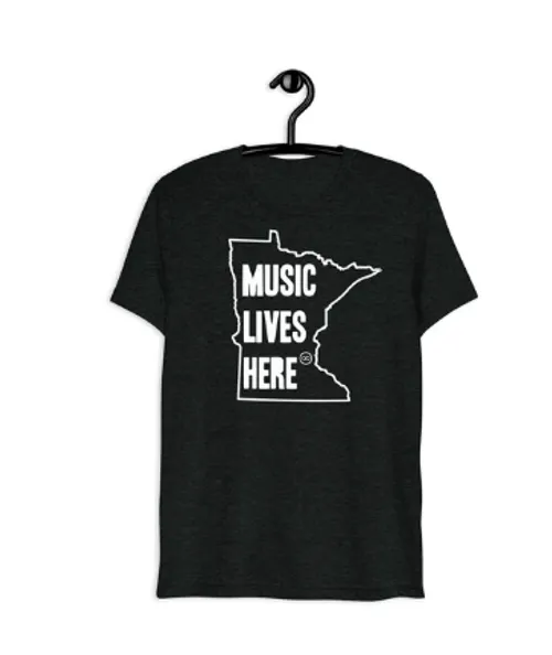 T-Shirt - [C | Lg] Music Lives Here